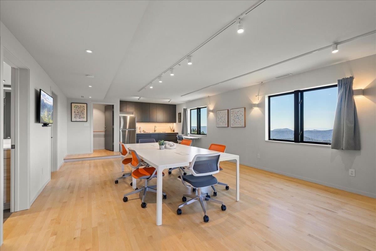 12336 Indian Rock Way