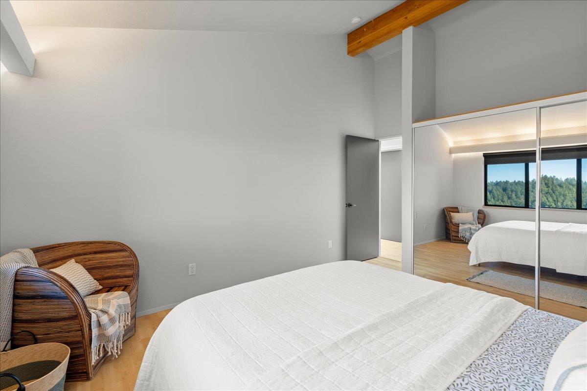 12336 Indian Rock Way