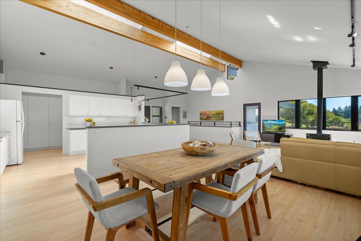 12336 Indian Rock Way