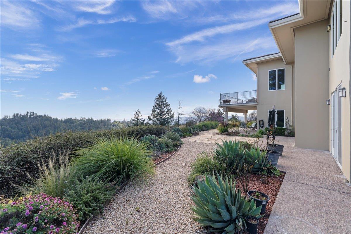 19975 Skyline Boulevard