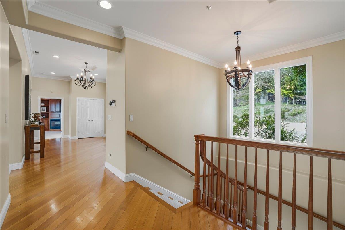 19975 Skyline Boulevard