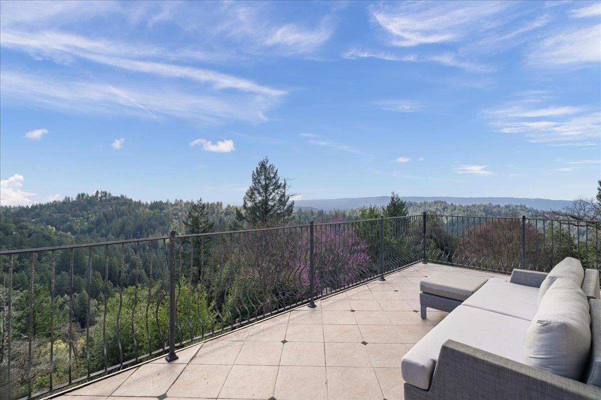 19975 Skyline Boulevard