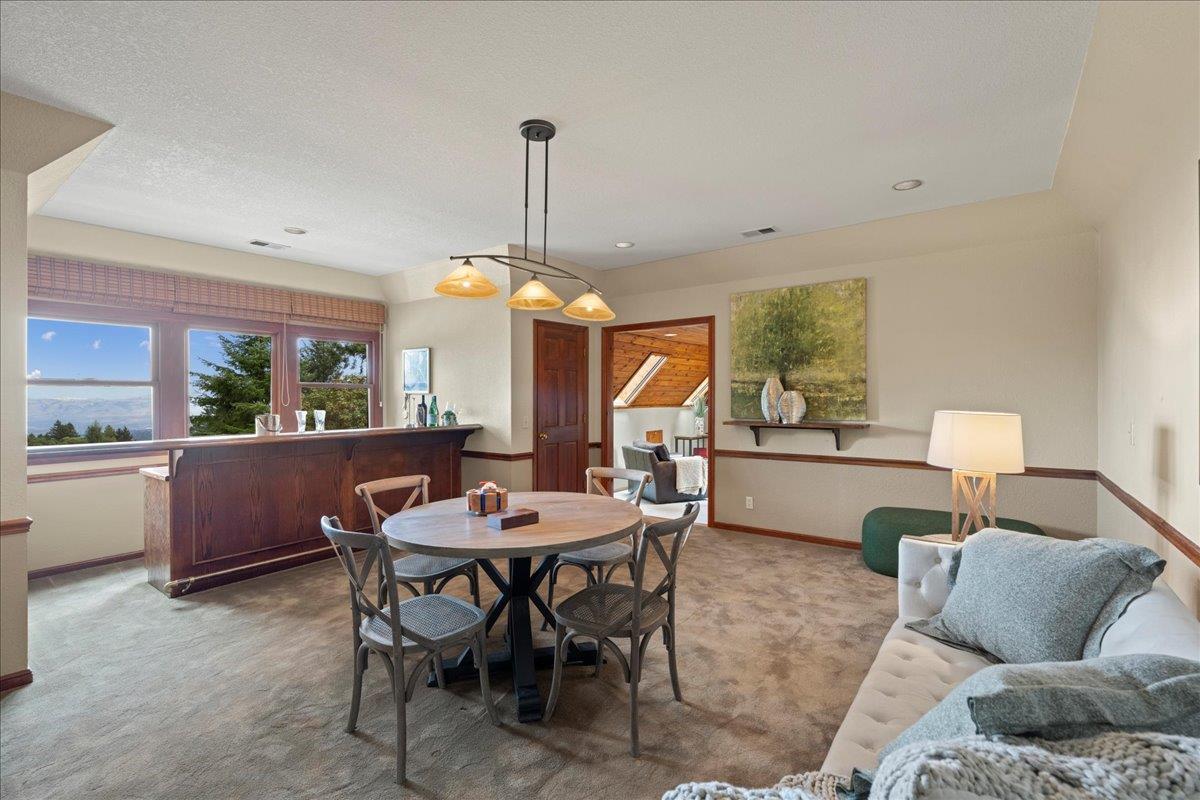 19960 Skyline Boulevard