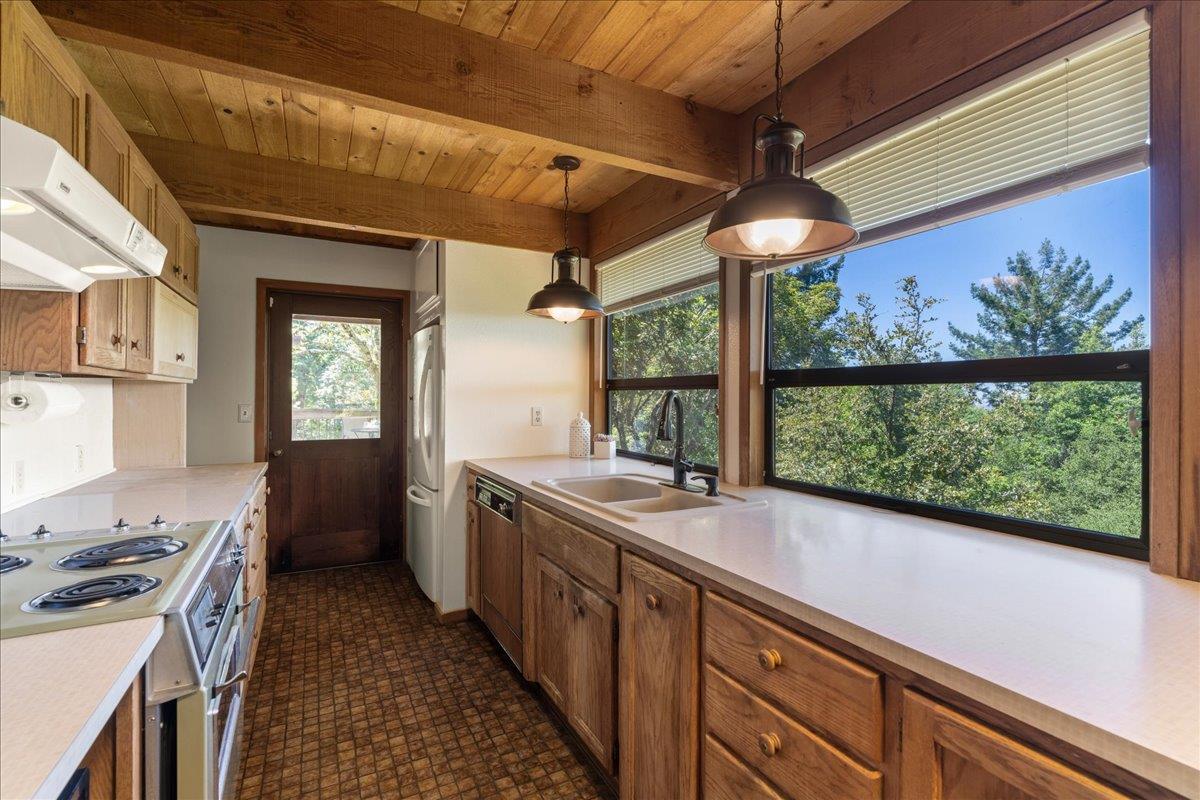 15171 Old Ranch RD