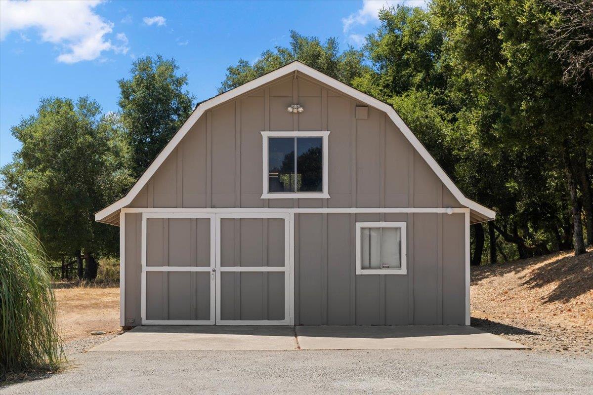 19465 Montevina RD