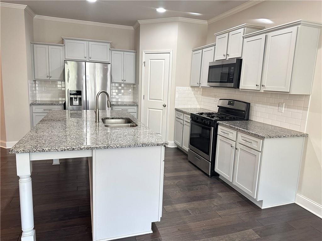 2045 WHEYLON Drive