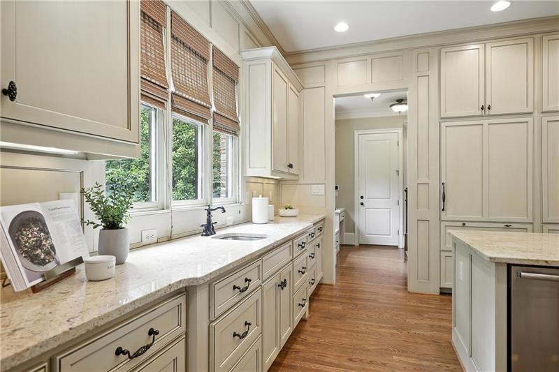 400 Mabry Place