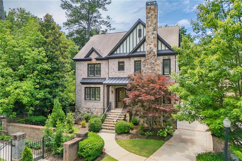 400 Mabry Place