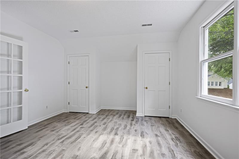 402 Green Lane
