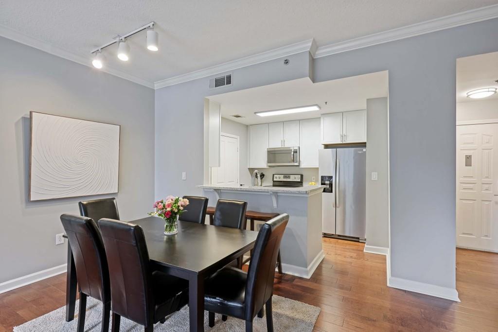 1101 Juniper Street Unit 219