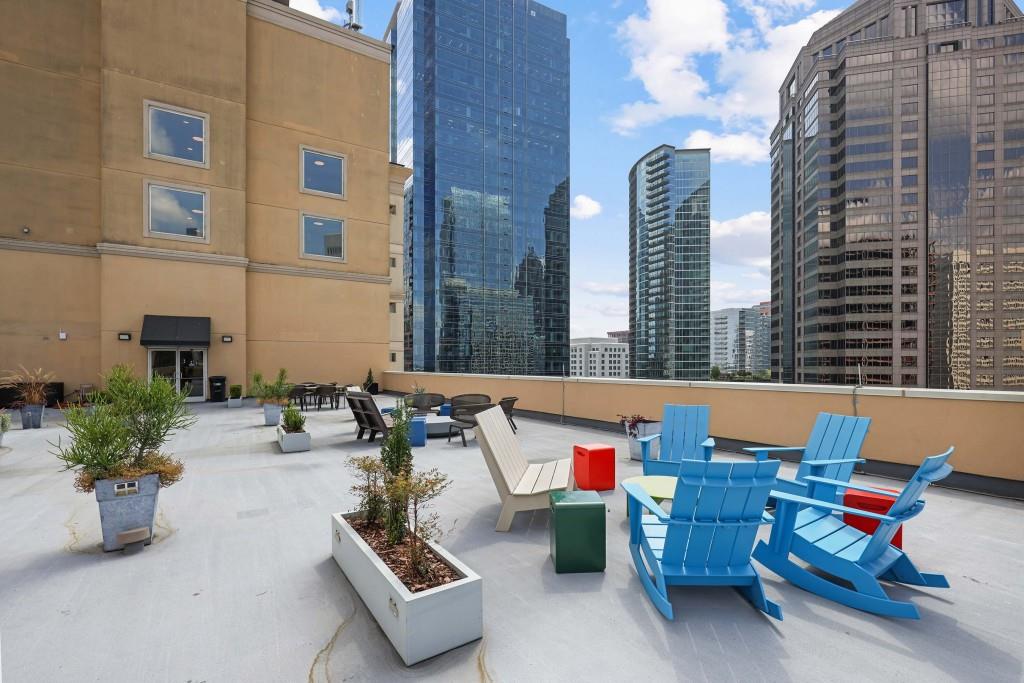 1101 Juniper Street Unit 219