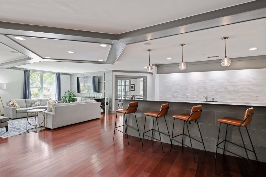 1101 Juniper Street Unit 219