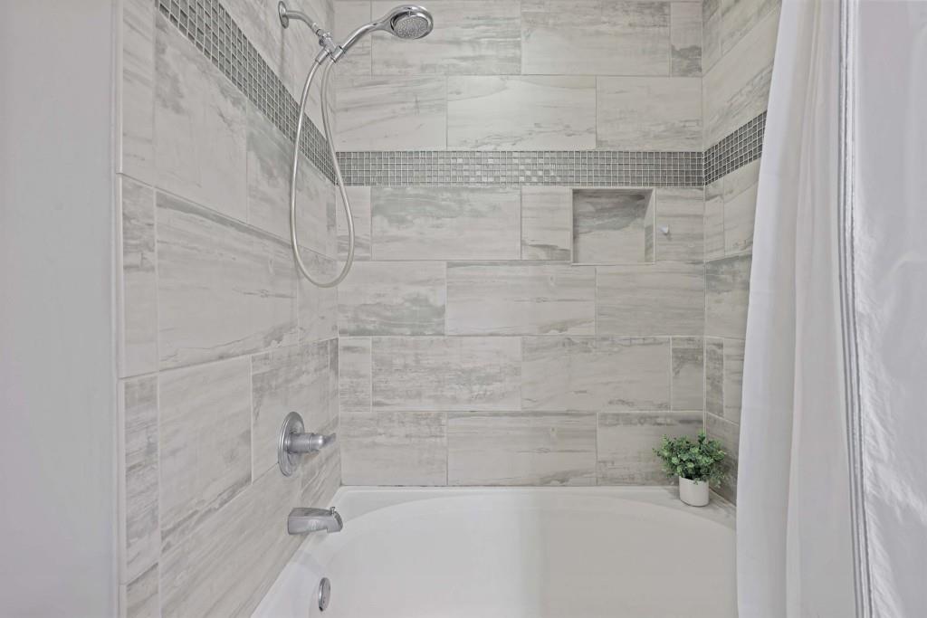 1101 Juniper Street Unit 219