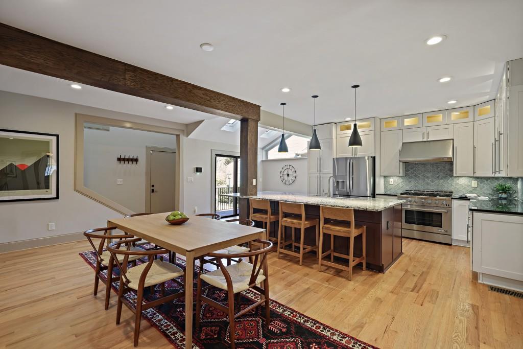 4092 Columns Drive