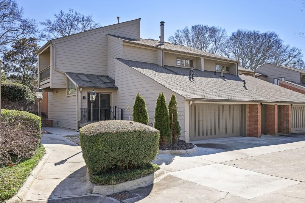 4092 Columns Drive