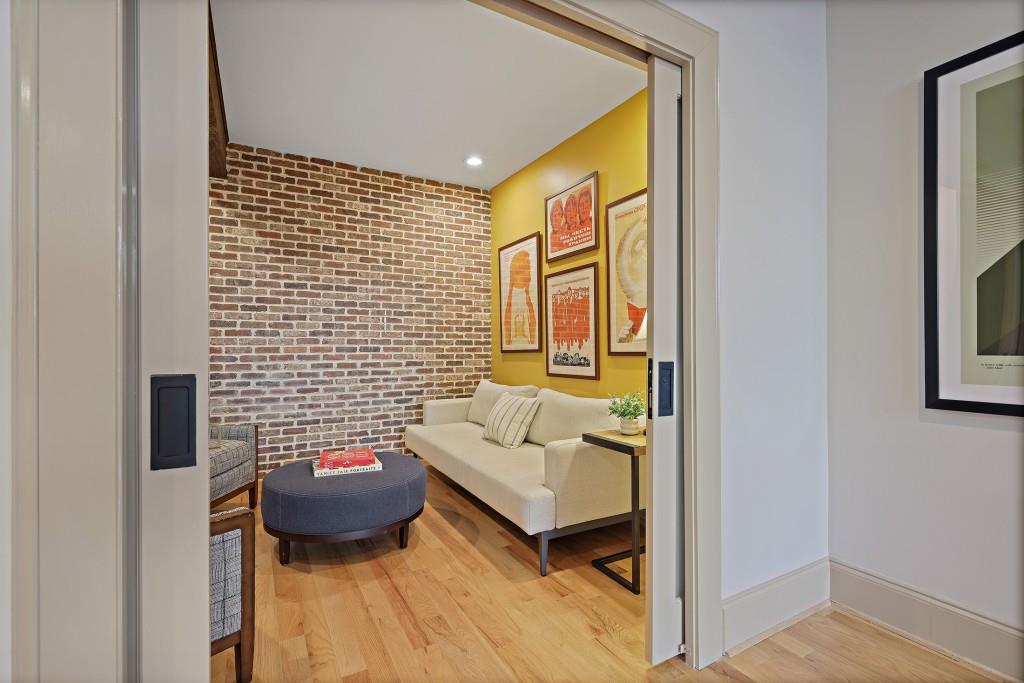 4092 Columns Drive
