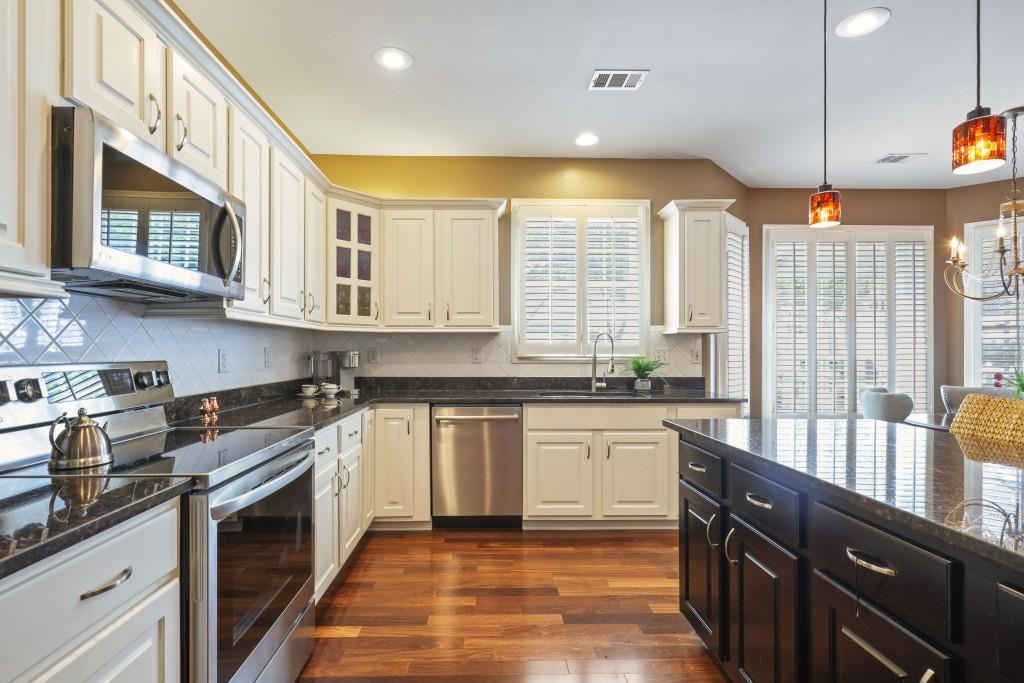 2607 Hampton Park Drive