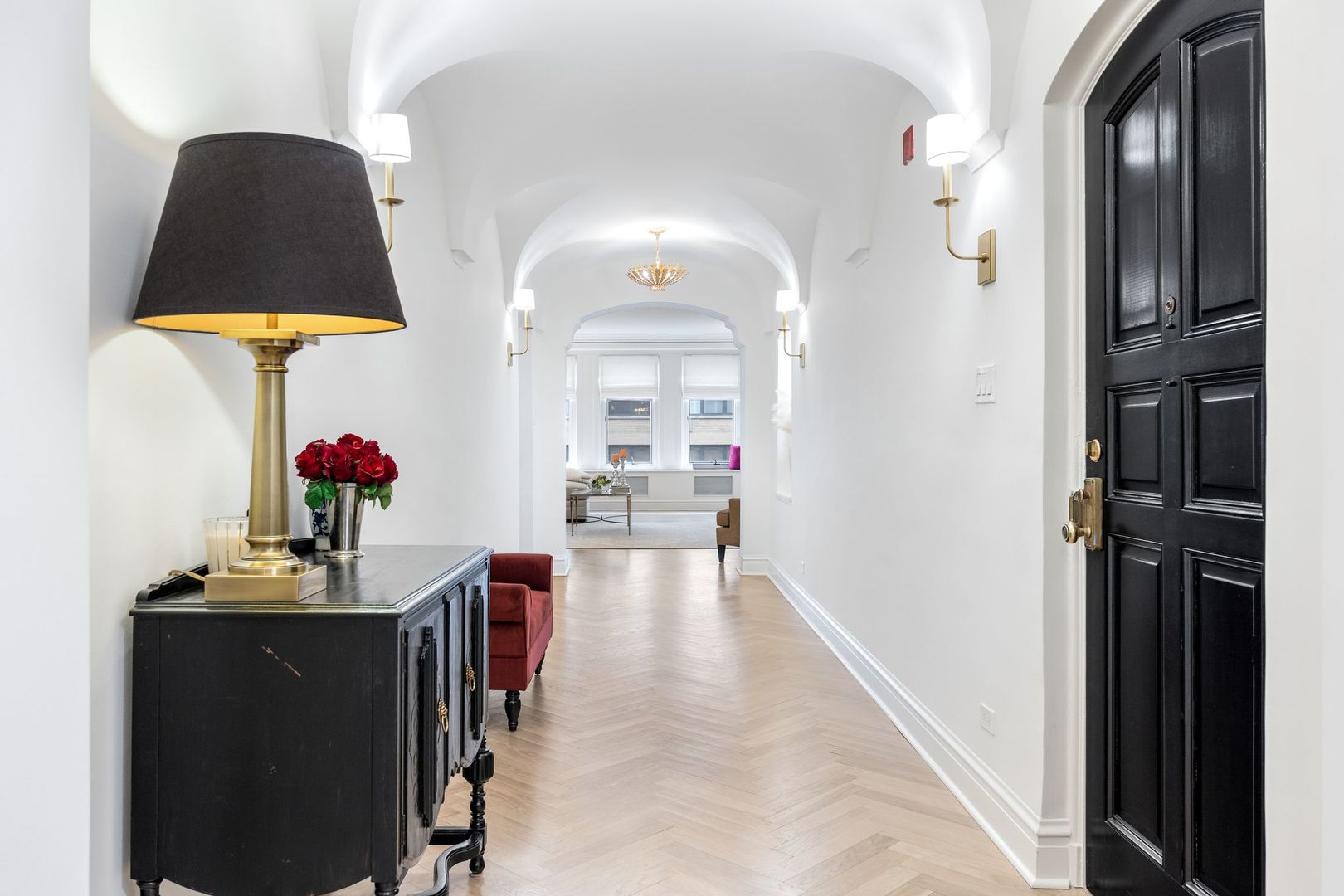 222 E Chestnut Street Unit: 10B