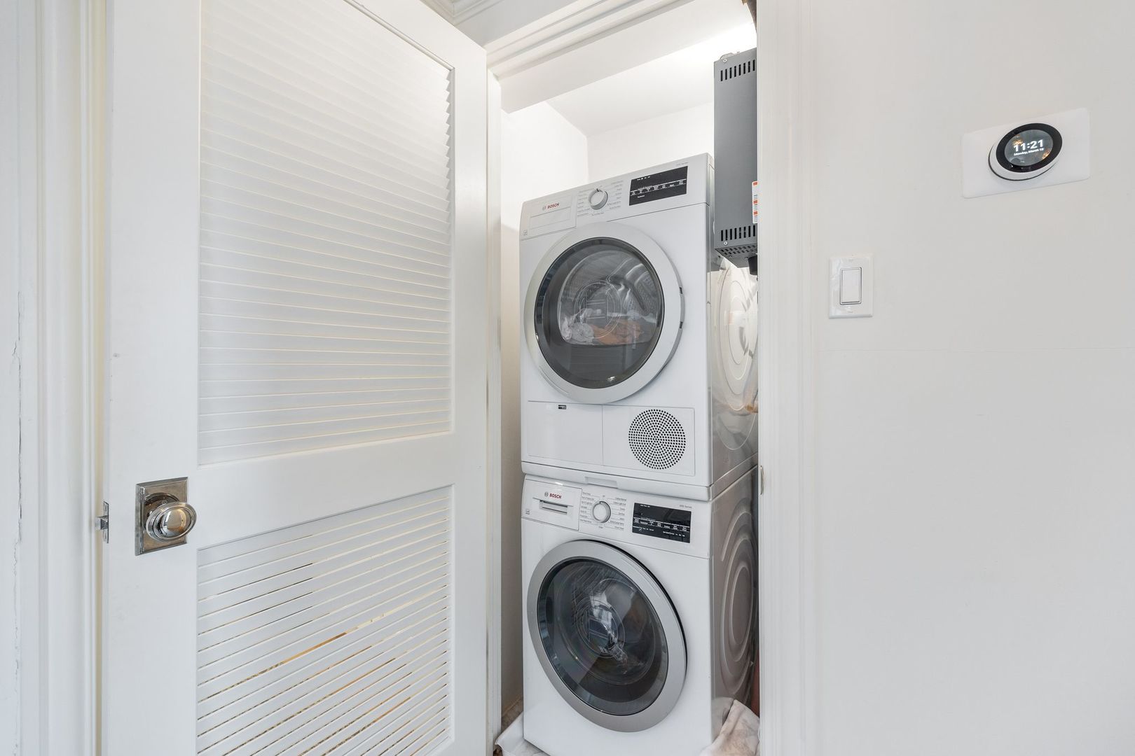 222 E Chestnut Street Unit: 10B