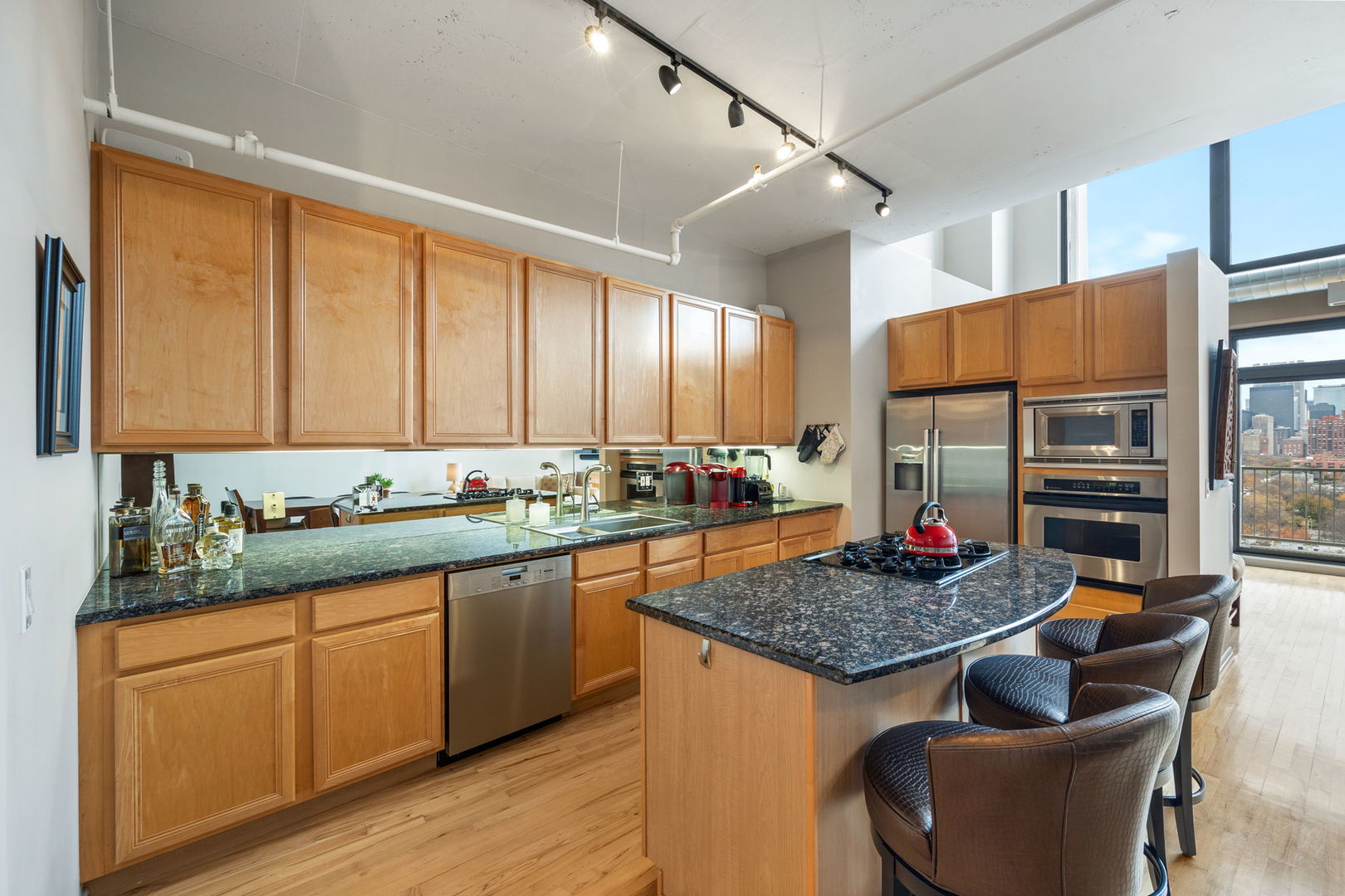 1530 S State Street Unit: 1011