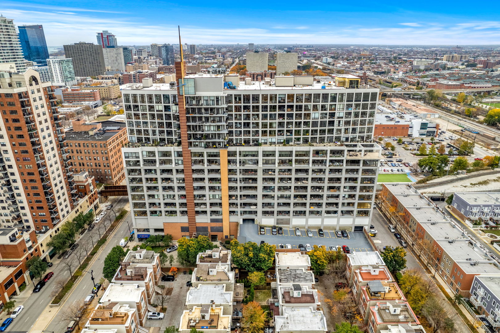 1530 S State Street Unit: 1011