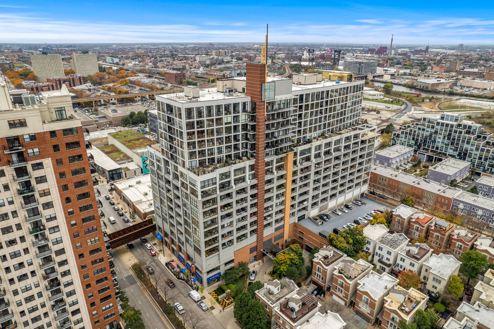 1530 S State Street Unit: 1011