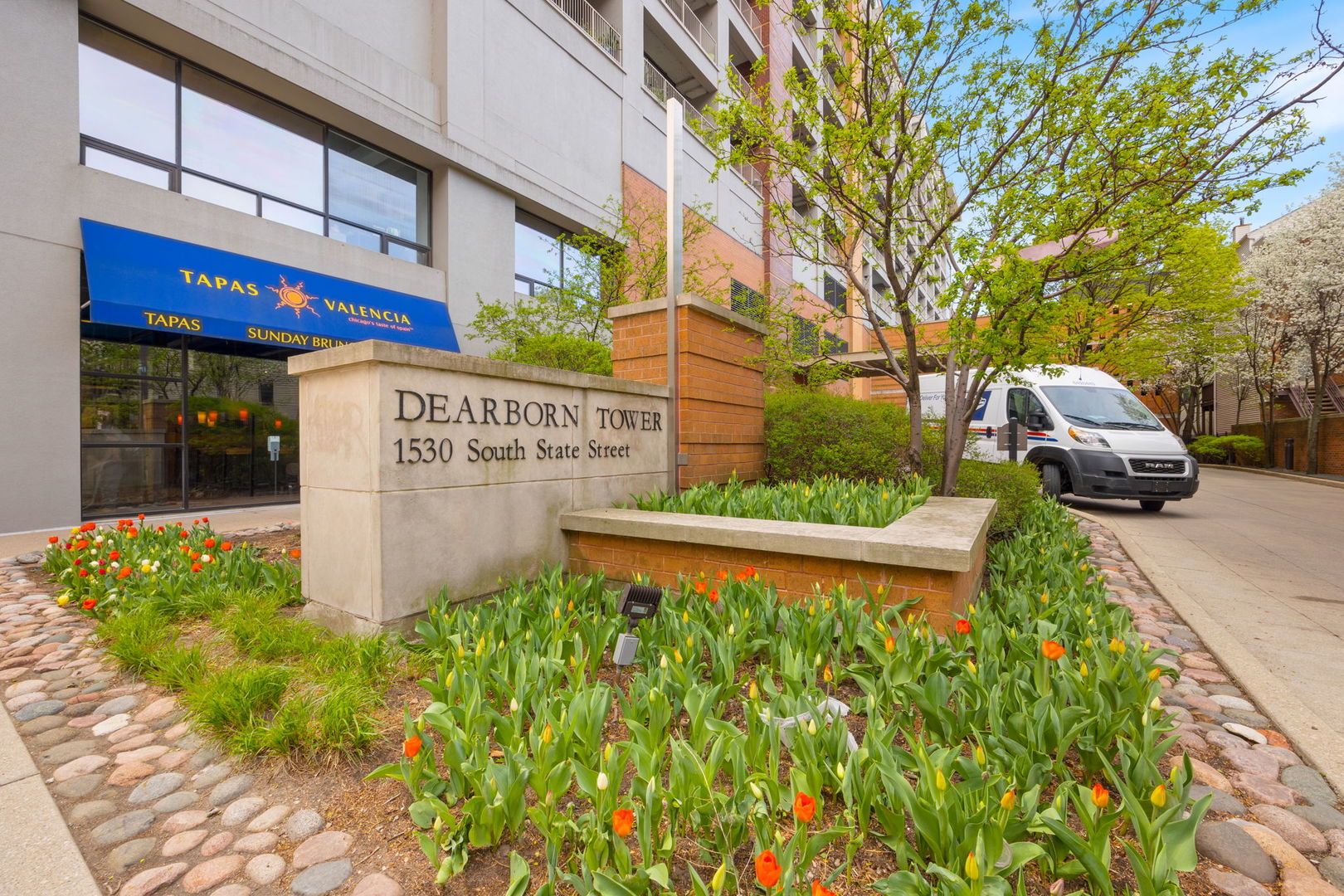 1530 S State Street Unit: 1011