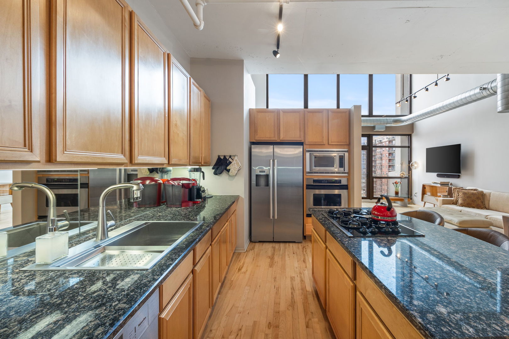 1530 S State Street Unit: 1011
