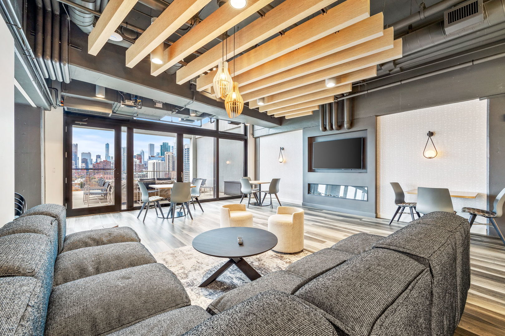 1530 S State Street Unit: 1011