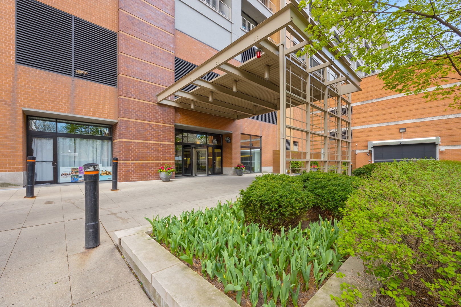 1530 S State Street Unit: 1011