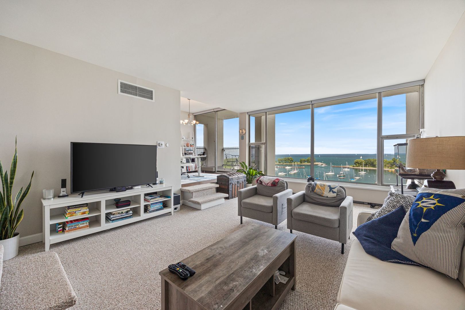 3200 N Lake Shore Drive Unit: 1011
