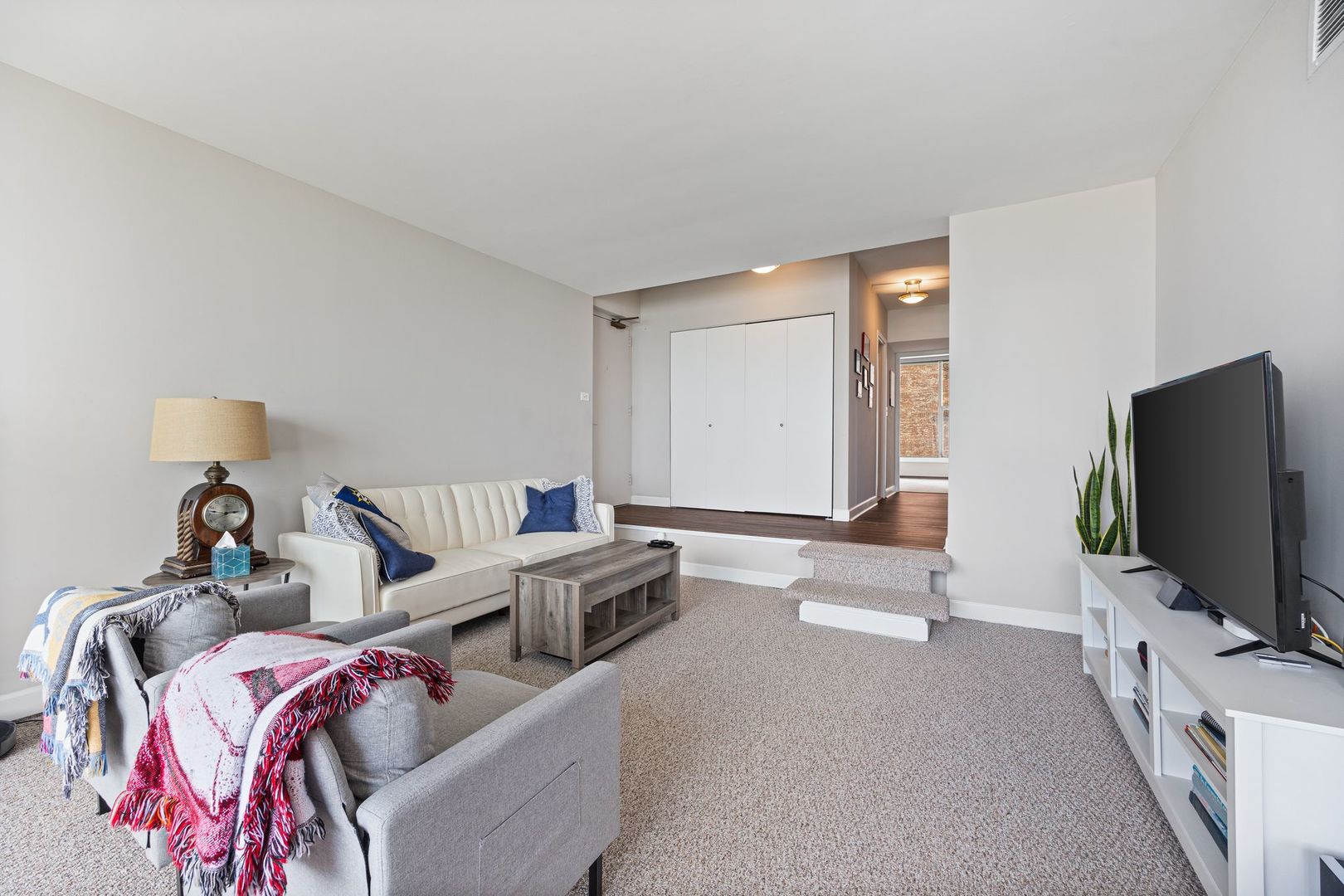 3200 N Lake Shore Drive Unit: 1011