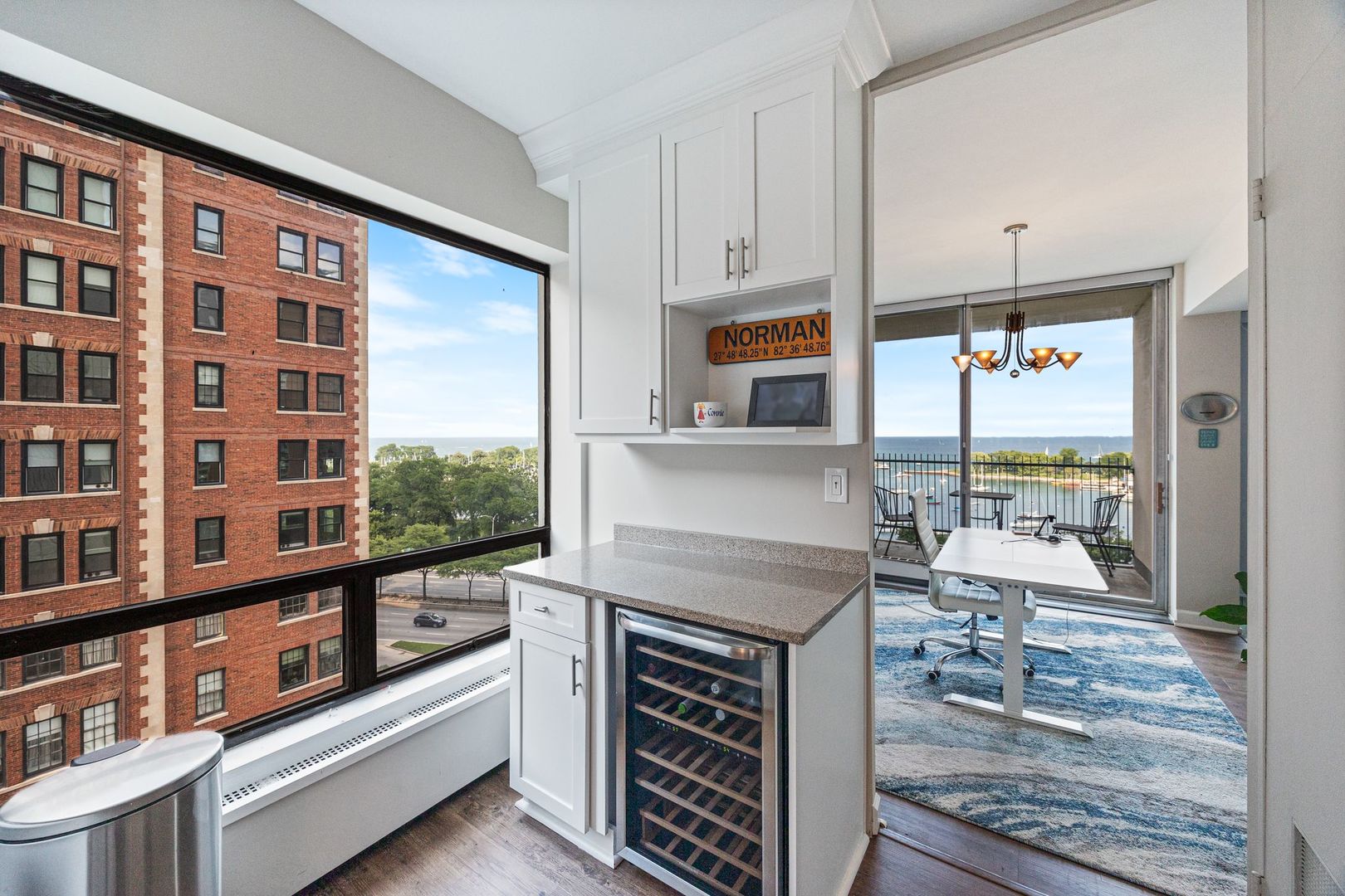 3200 N Lake Shore Drive Unit: 1011
