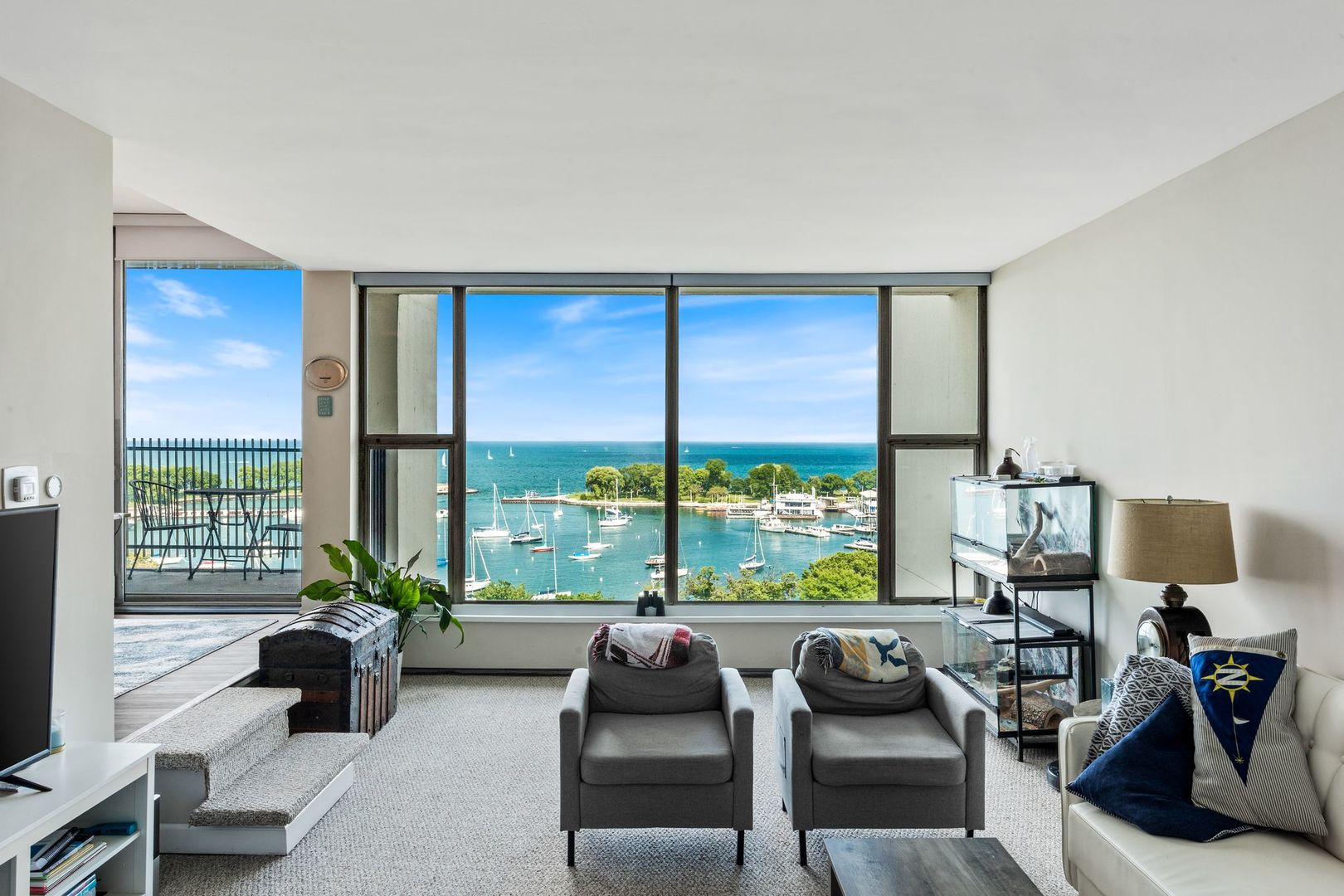 3200 N Lake Shore Drive Unit: 1011