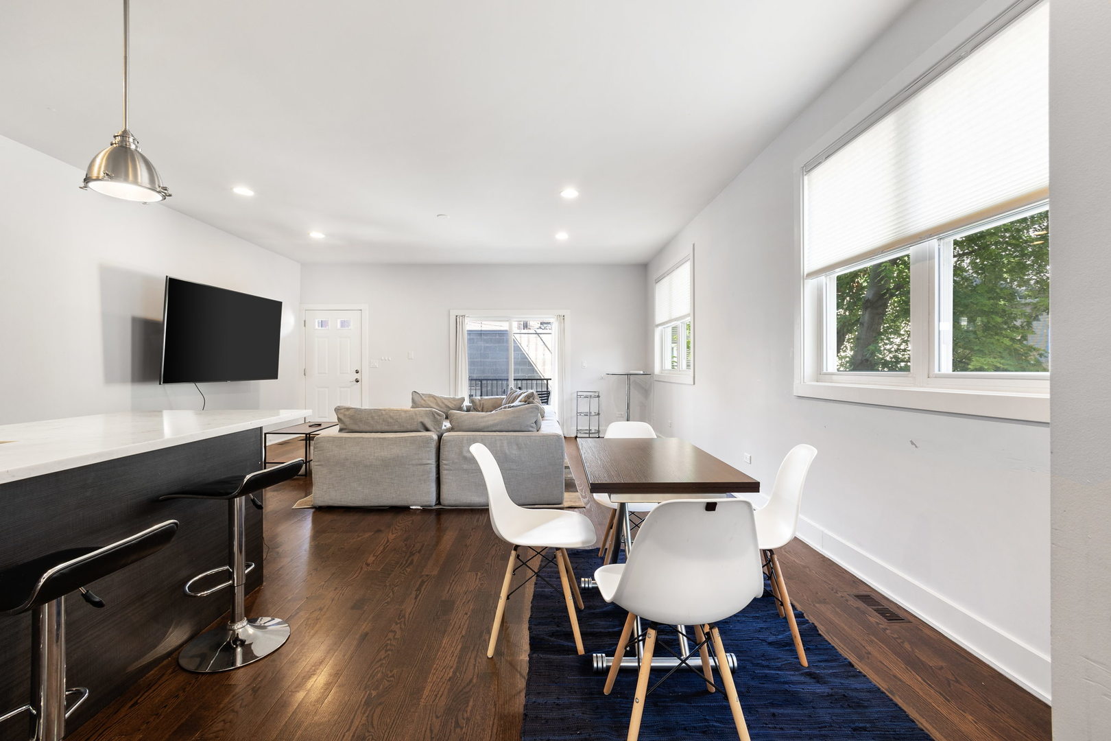 1006 W Cullerton Street Unit: 1E
