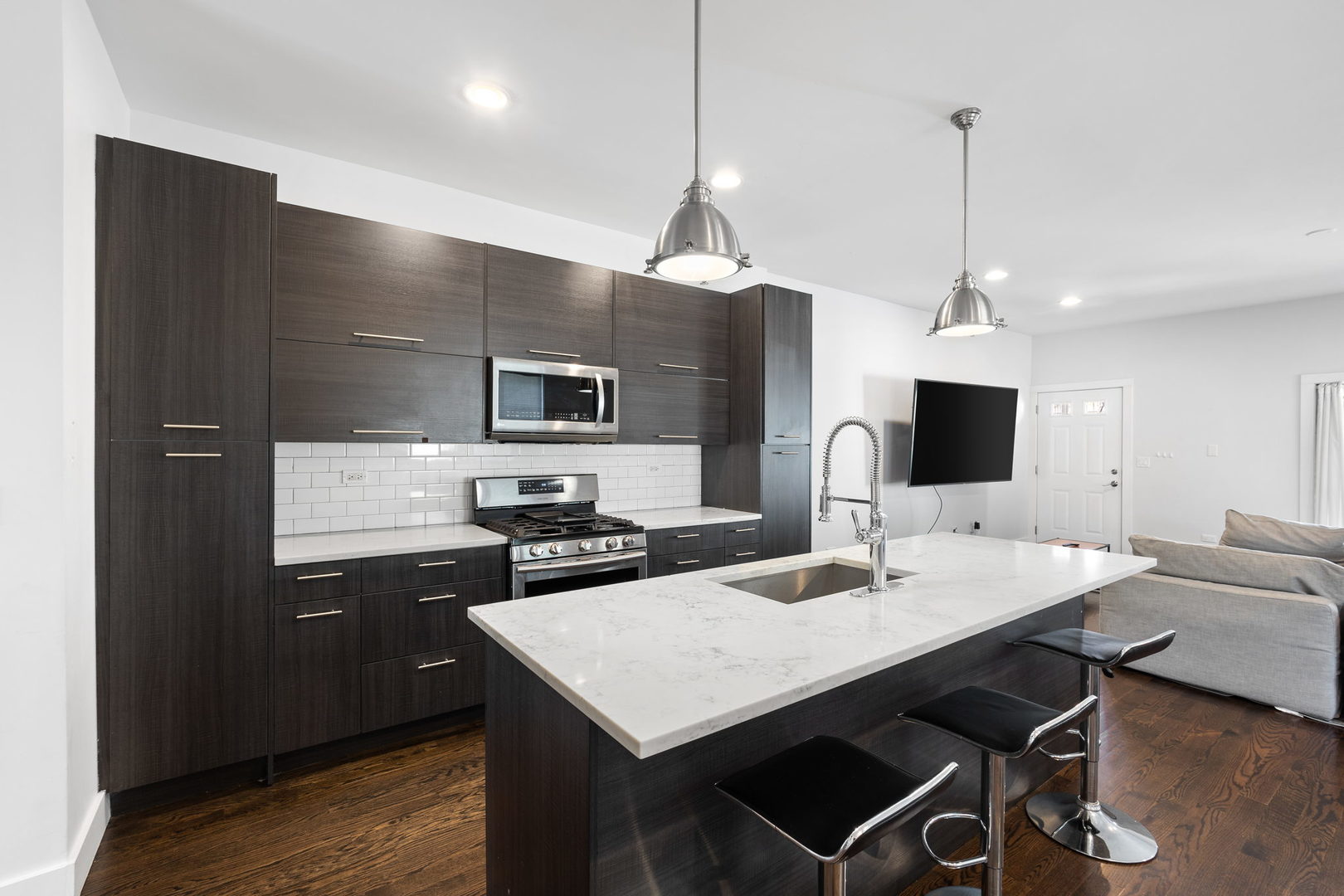 1006 W Cullerton Street Unit: 1E
