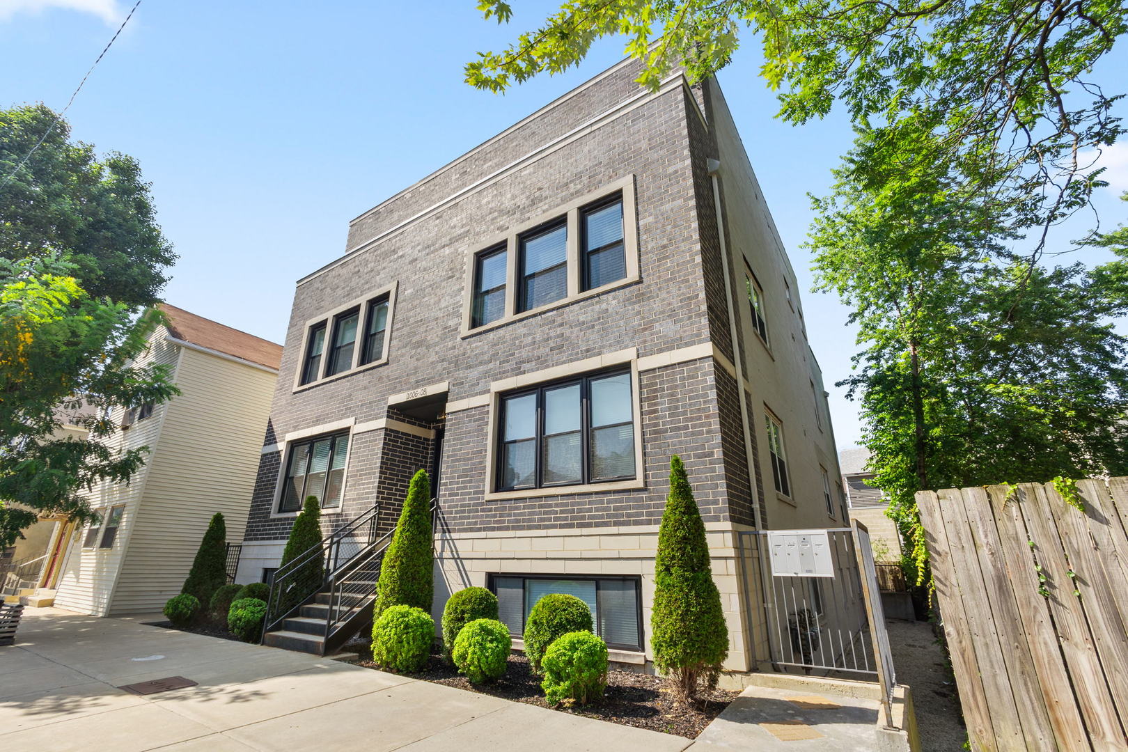 1006 W Cullerton Street Unit: 1E