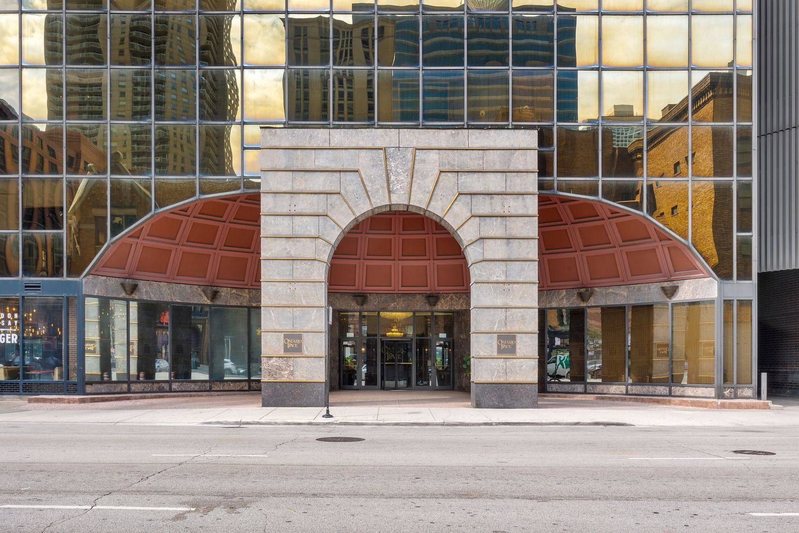 10 E Ontario Street Unit: 4307