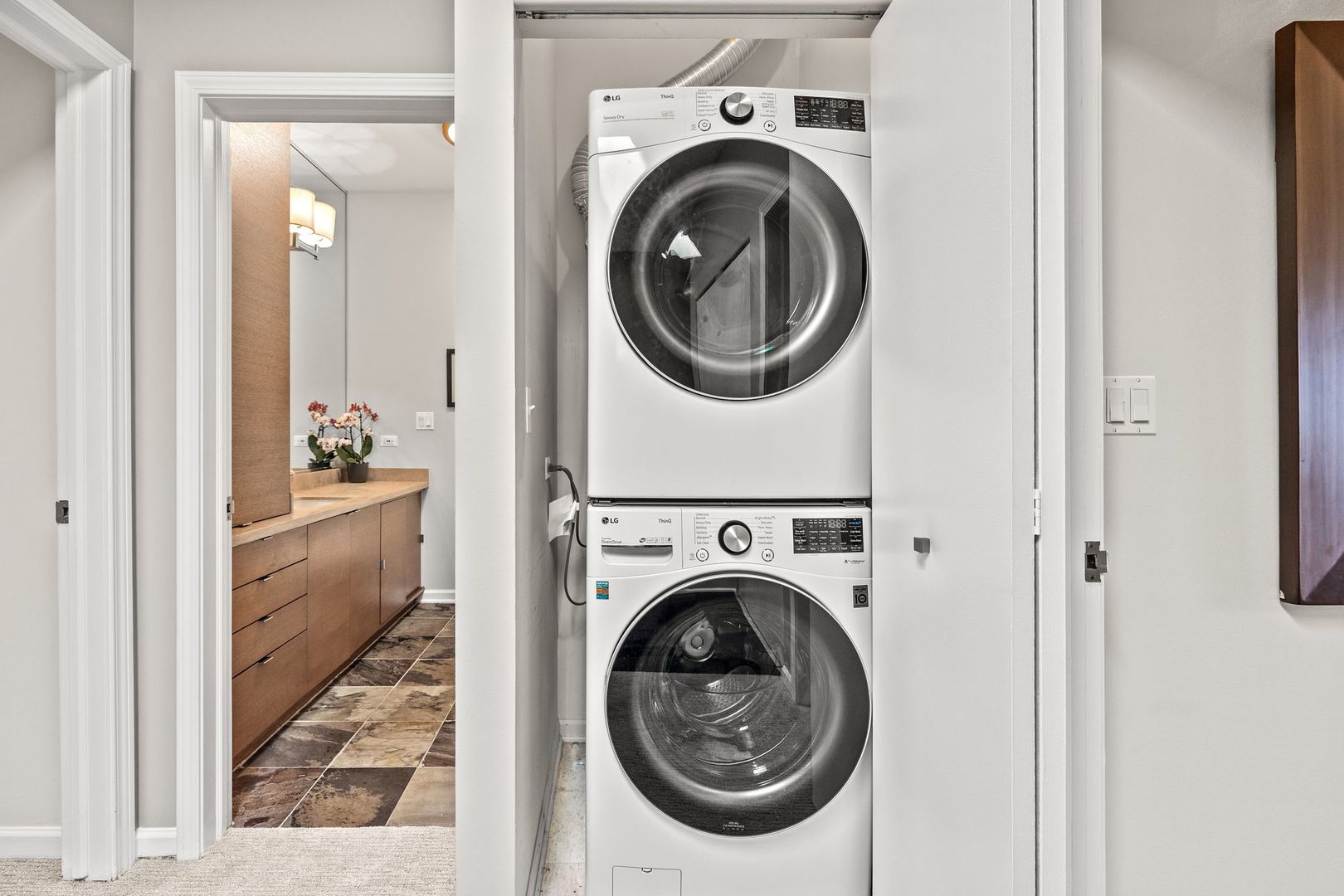 434 W ARMITAGE Avenue W Unit: B