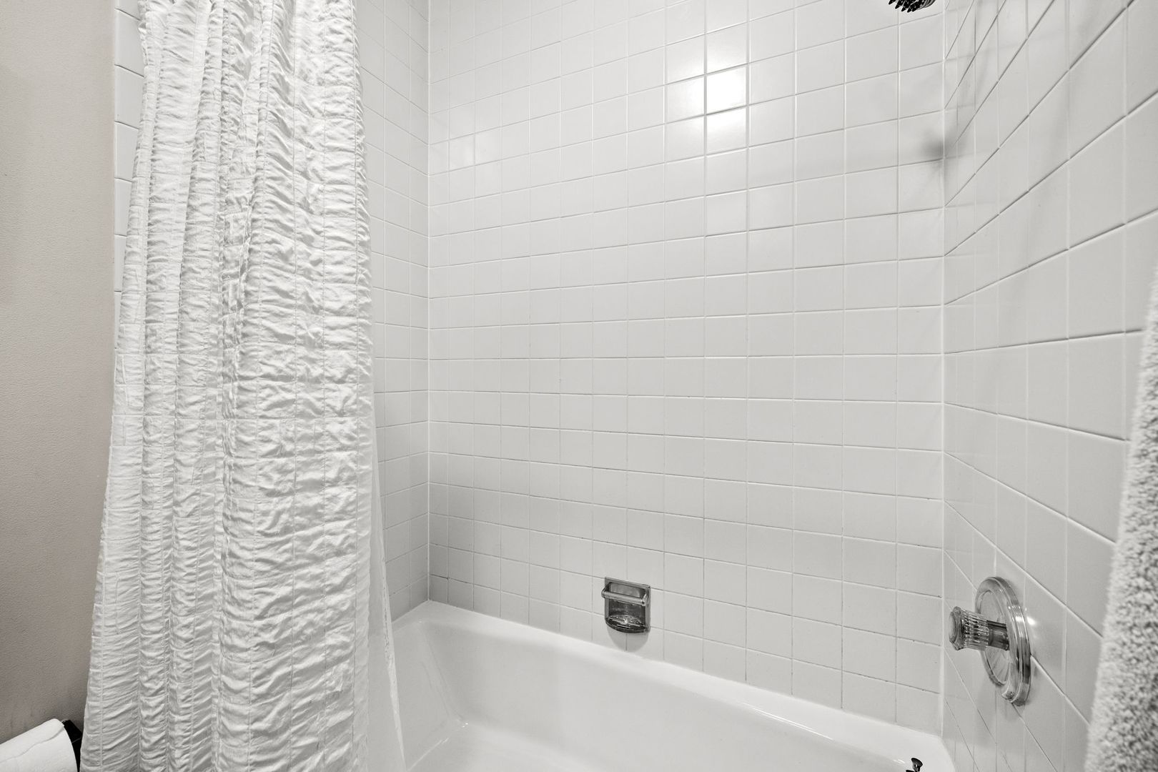 434 W ARMITAGE Avenue W Unit: B