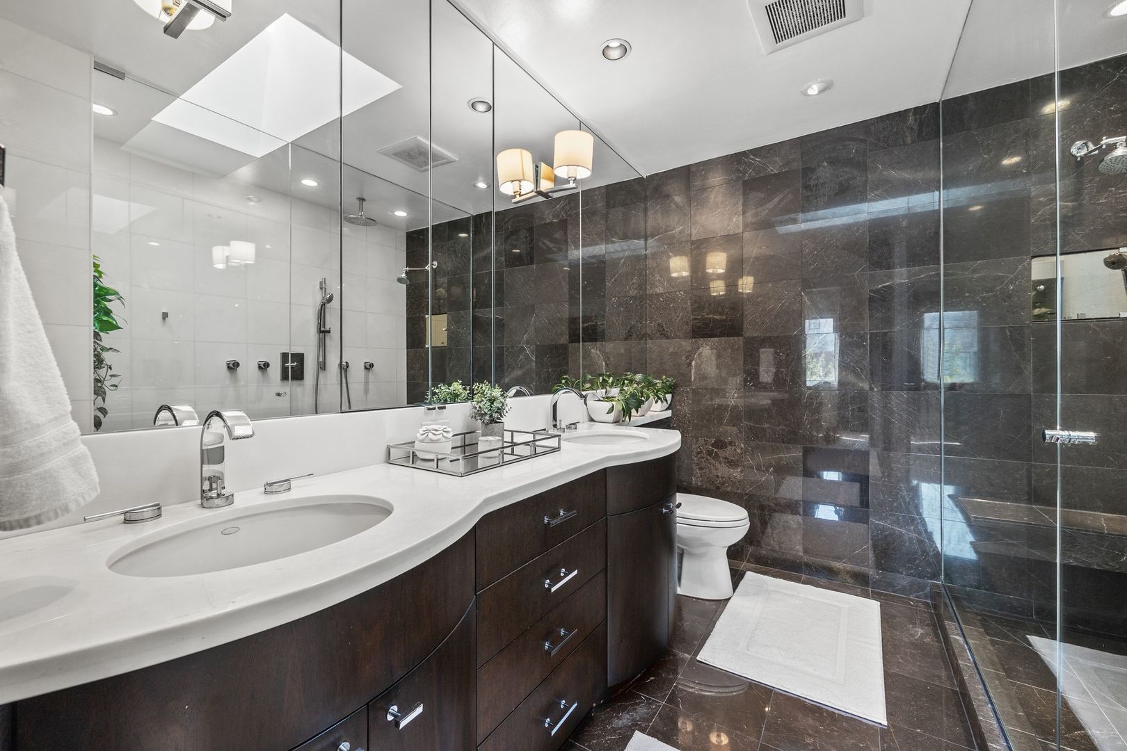 434 W ARMITAGE Avenue W Unit: B