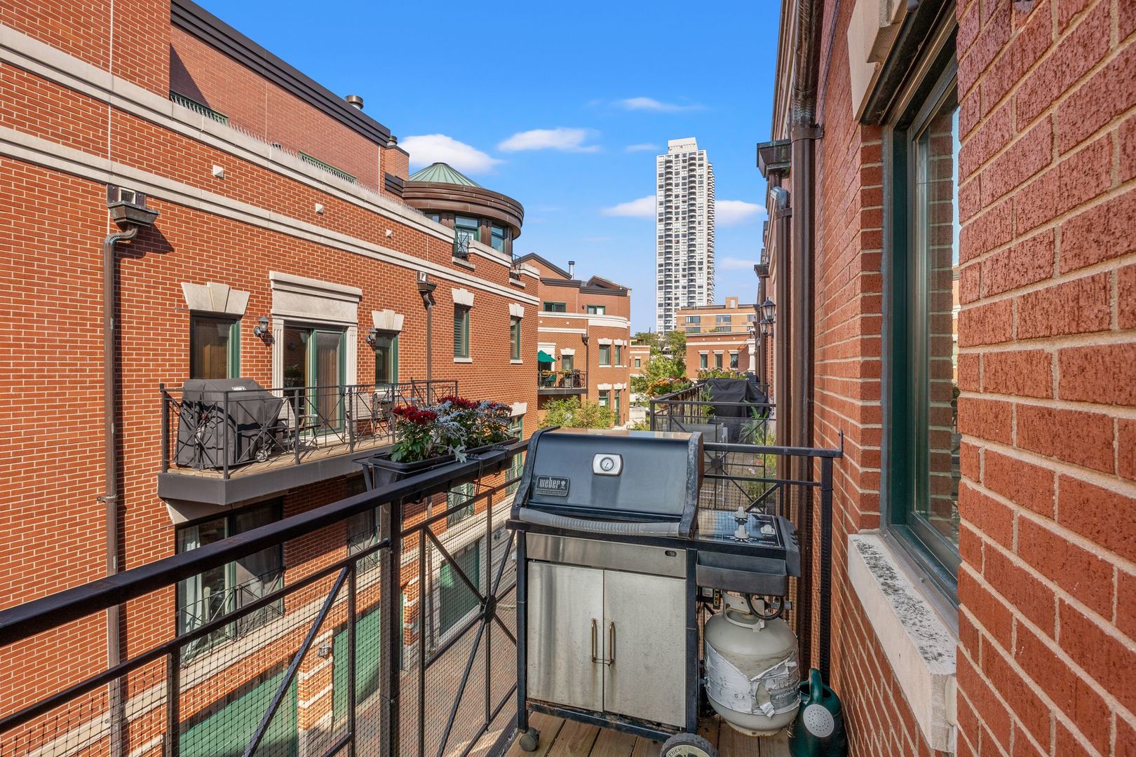 434 W ARMITAGE Avenue W Unit: B