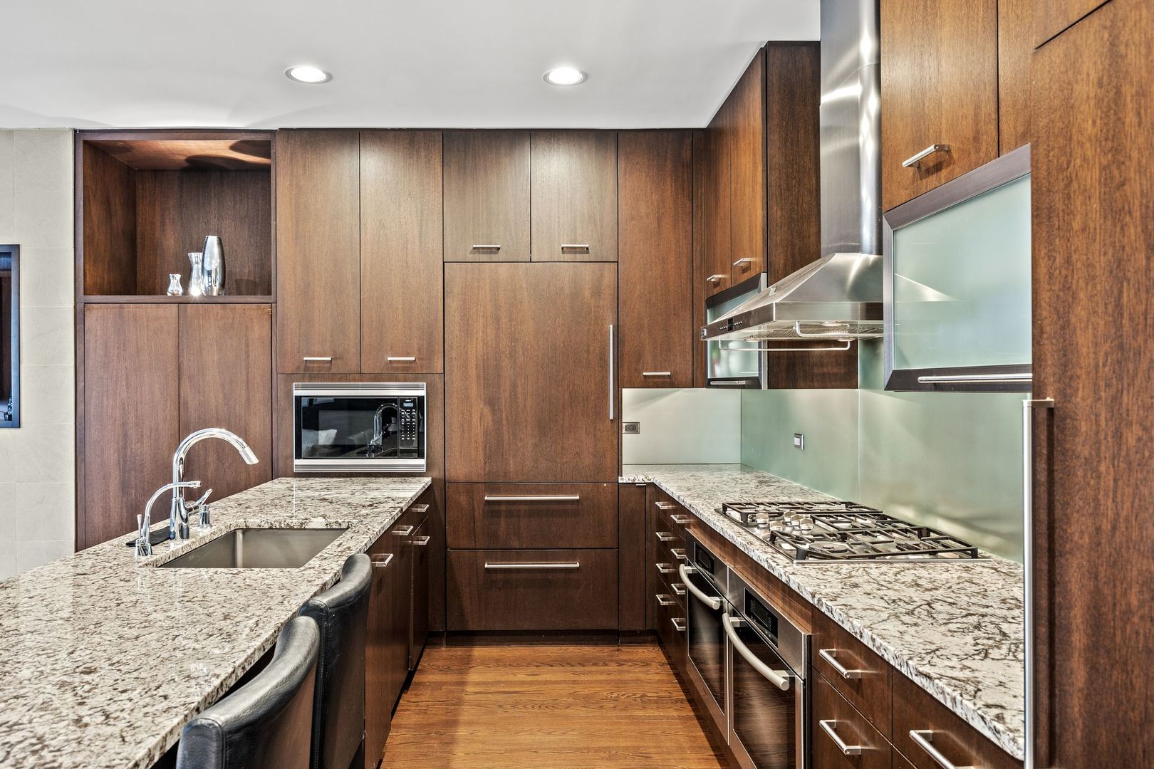 434 W ARMITAGE Avenue W Unit: B