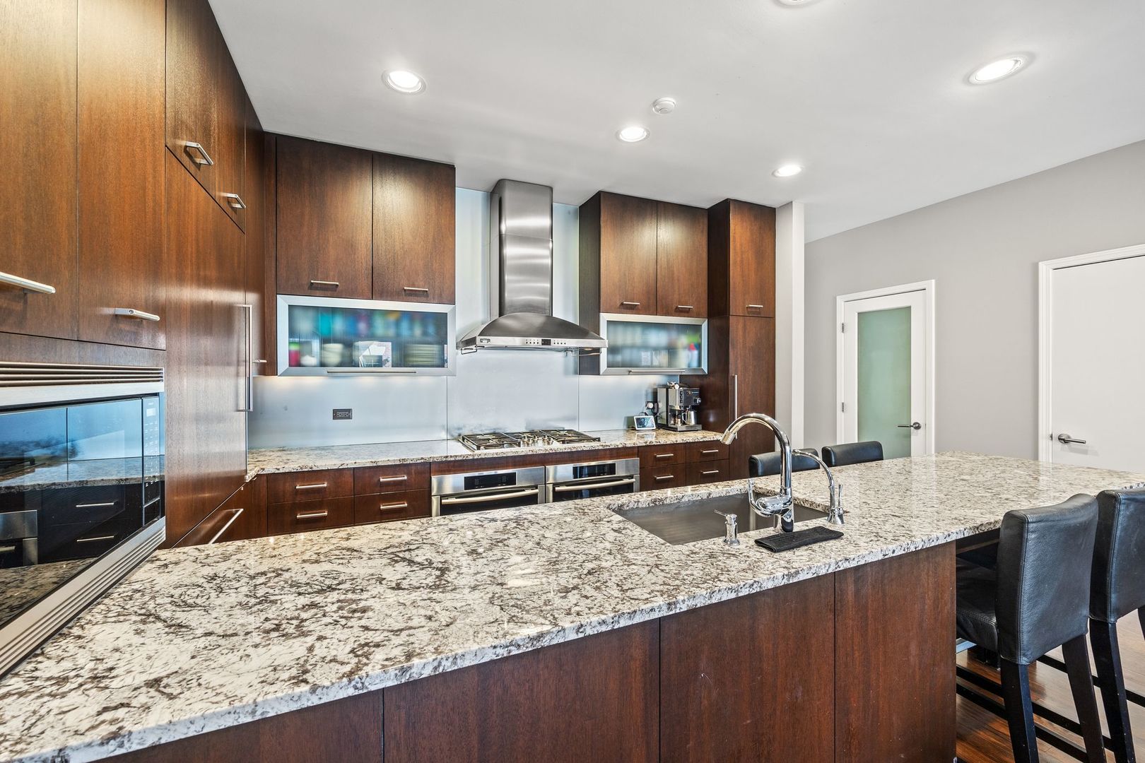 434 W ARMITAGE Avenue W Unit: B
