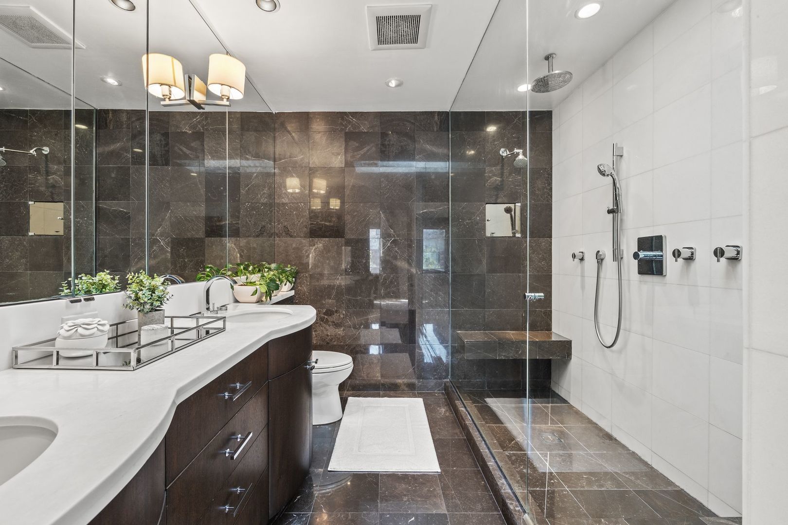 434 W ARMITAGE Avenue W Unit: B