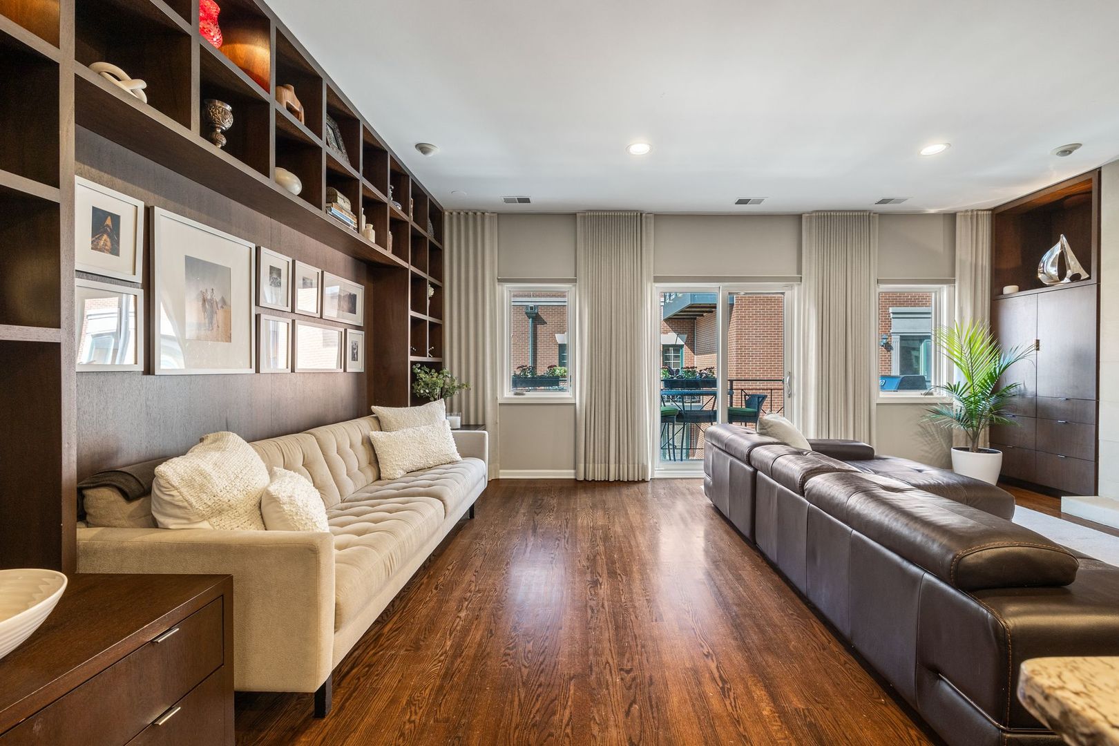 434 W ARMITAGE Avenue W Unit: B