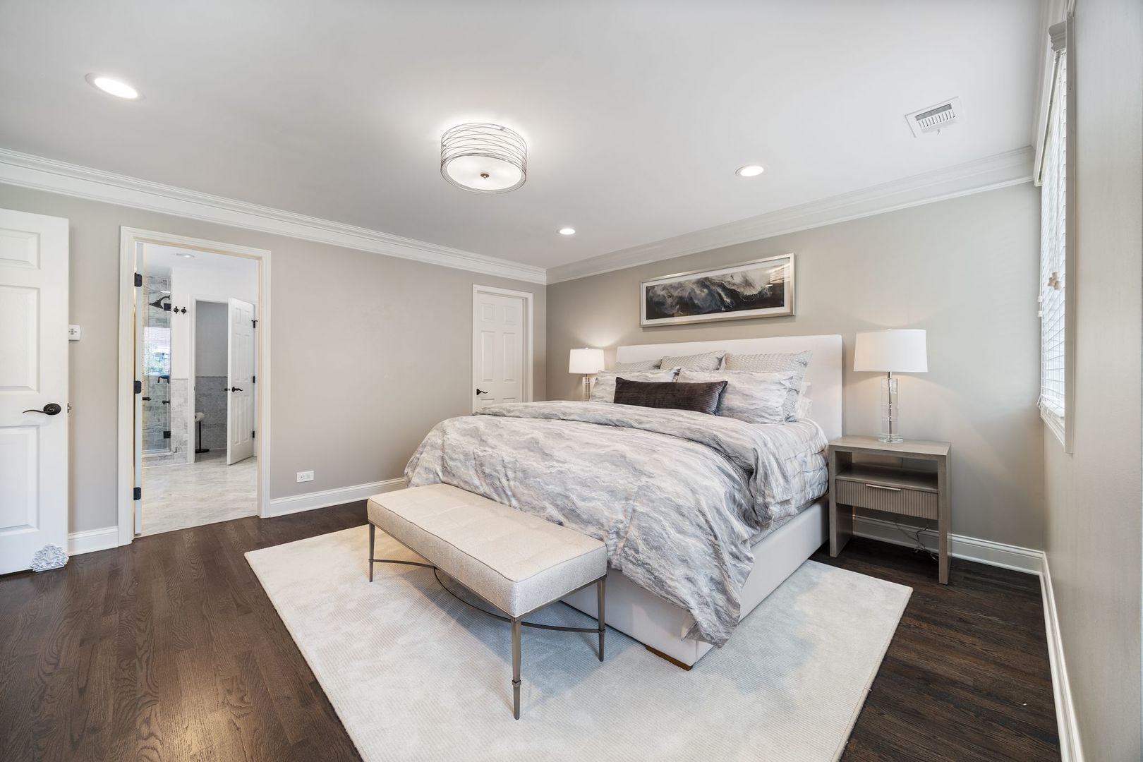 2030 N Sedgwick Street Unit: J