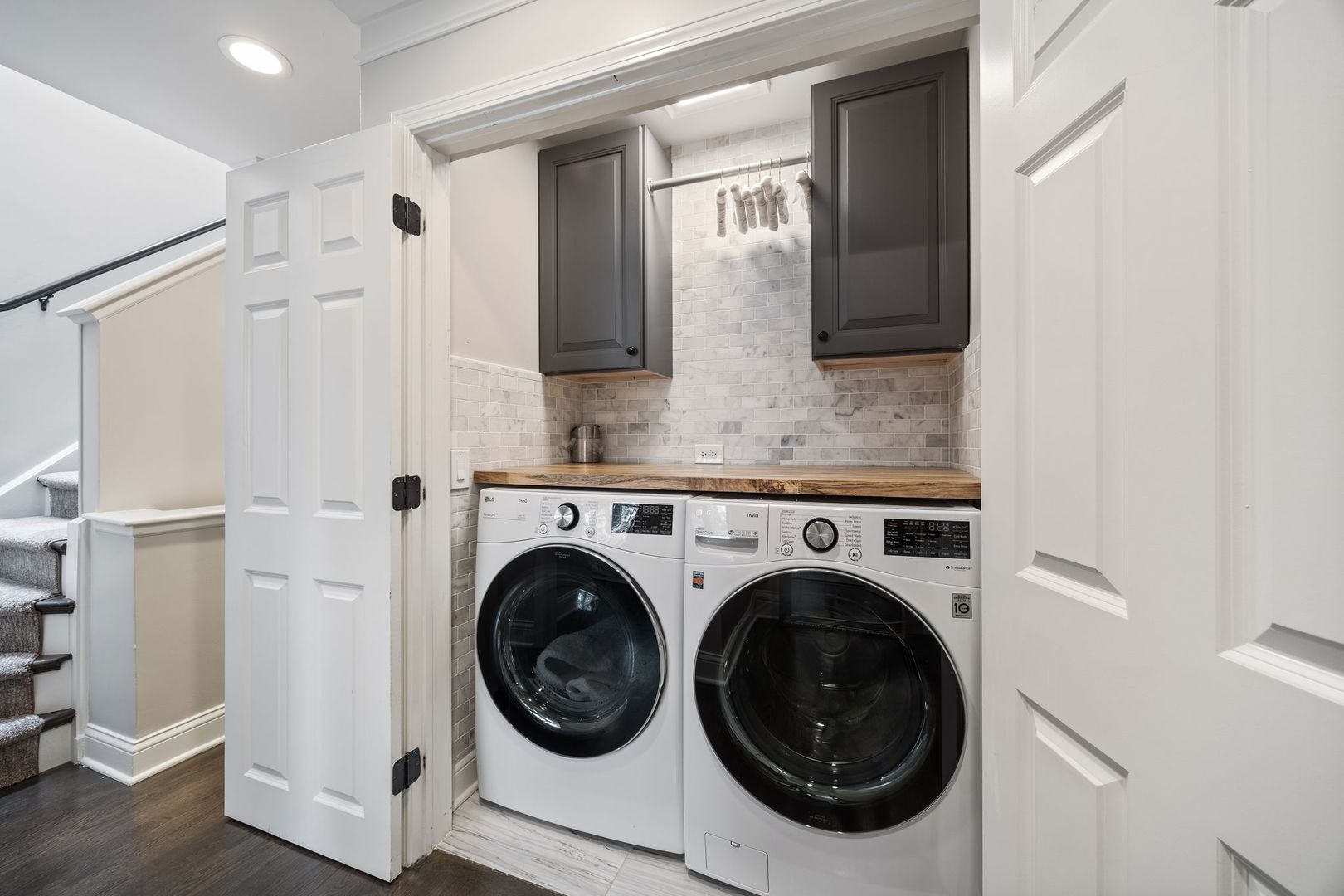 2030 N Sedgwick Street Unit: J