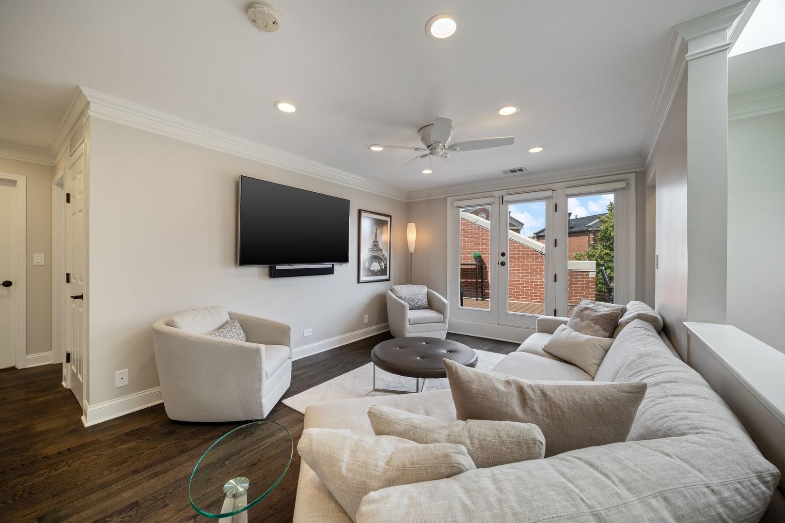 2030 N Sedgwick Street Unit: J