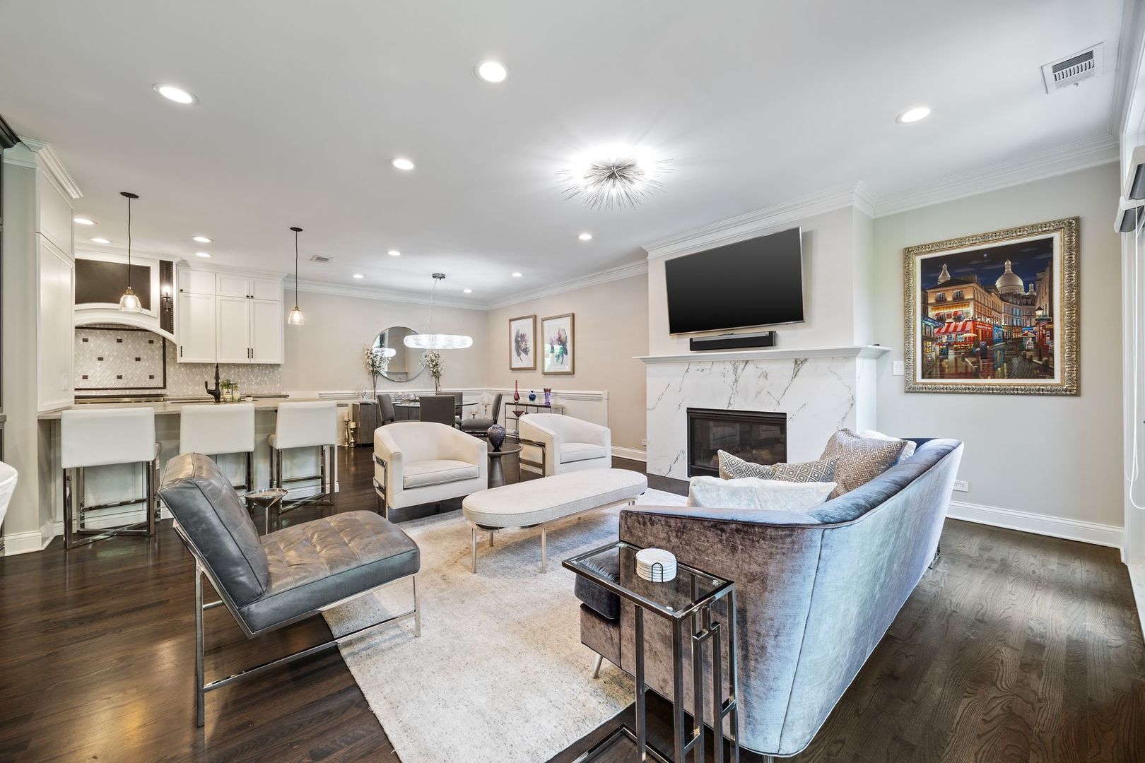 2030 N Sedgwick Street Unit: J